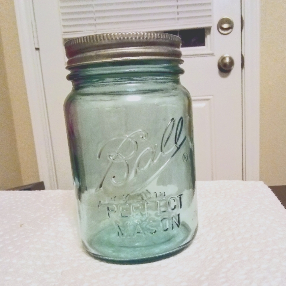 VINTAGE RARE HERITAGE BLUE REGULAR MOUTH BALL MASON JAR